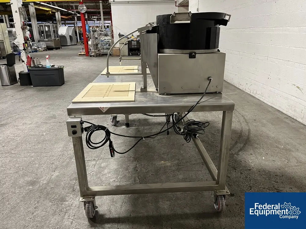 Industrial Feeding Systems, Table with Vibratory Bowl Feeders, Portable, 110 V. - Image 4