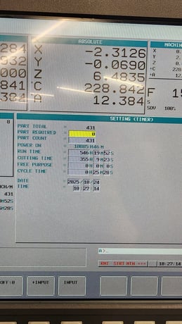 Quaser #MF500U/15C, 5-Axis Vertical Machining Center, 120 automatic tool changer, 21.6" X, 24.8" Y, 24" Z - Image 4