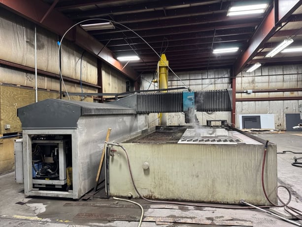 Flow #Mach-3-4020B-XD, 13' x 6' Table, 136" X, 78" Y, 7" Z, 100 HP, 5-Axis Dynamic XD cutting head, 87000 - Image 2