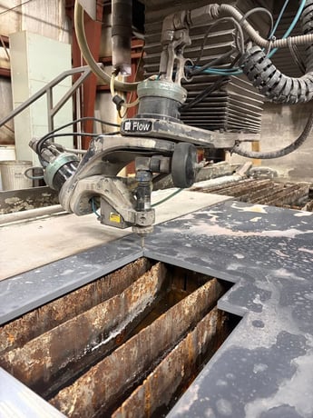 Flow #Mach-3-4020B-XD, 13' x 6' Table, 136" X, 78" Y, 7" Z, 100 HP, 5-Axis Dynamic XD cutting head, 87000 - Image 4