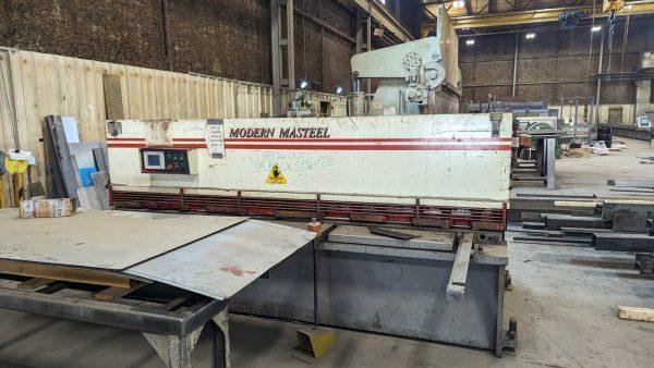 1/4" x 10' Masteel #MSH-10250, hydraulic shear, 5-7/8" throat, 15 HP - Image 2