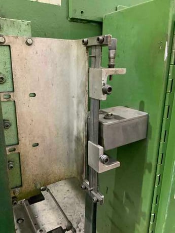 95 Ton, Piranha #95-10, hydraulic press brake, 10' overall, 102" between housing, 0-6" stroke, 8" throat, 25 - Image 4