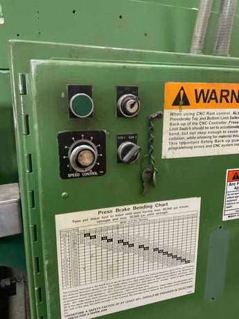 95 Ton, Piranha #95-10, hydraulic press brake, 10' overall, 102" between housing, 0-6" stroke, 8" throat, 25 - Image 5