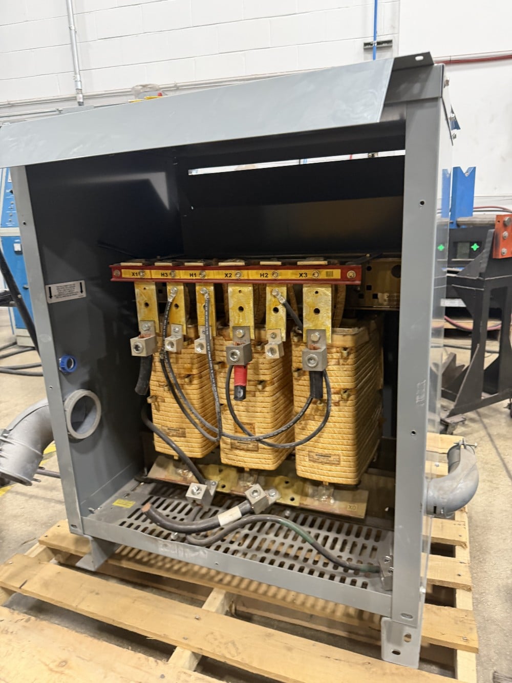 112.5 KVA 480 Delta Primary, 208Y/120 Secondary, Square D, Cat No. 453TH - Image 1