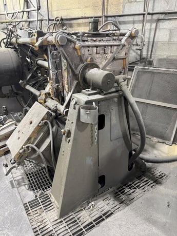 Dependable #600, shell core machine with hydrauic system & feed with blow tank, controls - Image 3