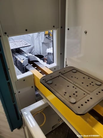 Turbo Spray Systems, dual zone robotic liquid applicatio, 80' chain-on-edge conveyor, Staubli RX60 w/Valpaint - Image 9