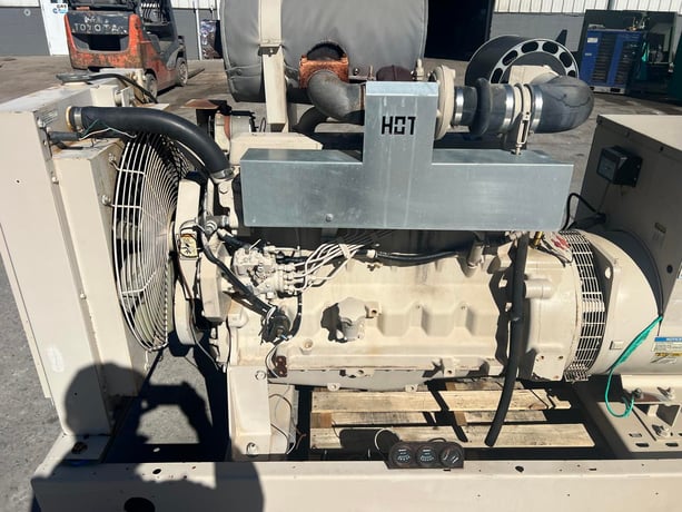 105 KW Kato light #6068TF150, diesel generator, 6.8 liter John Deere engine, open skid, 120/240 Volts, 788 - Image 9