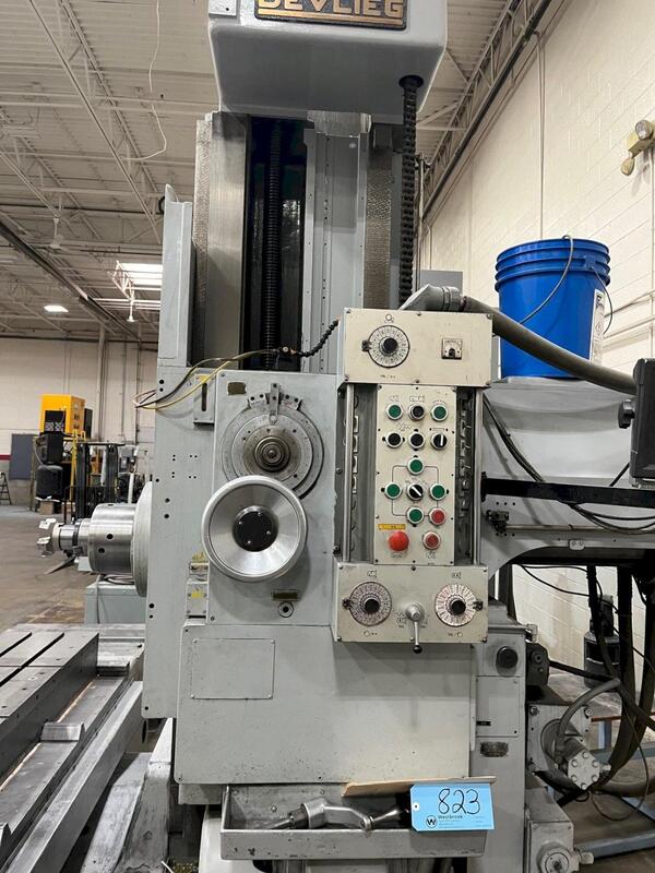 4" Devlieg #43K-72, horizontal boring mill, 20" X, 20" Y, #50, 48" spindle travel, 21-1000 RPM, 40" x72" tbl. - Image 5