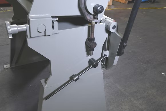 14 gauge x 10' GMC #BB-1014-6HD, manual box & pan metal finger brake, 0-135° bending angle, new - Image 5
