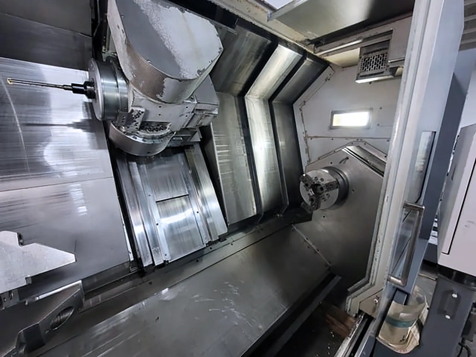 Okuma #Multus-B400W, CNC lathe, 27.9" swing, 15" chuck, 4" bar, 59" centers, 26.37" dia., 8-Axis, OSP-P200L - Image 9