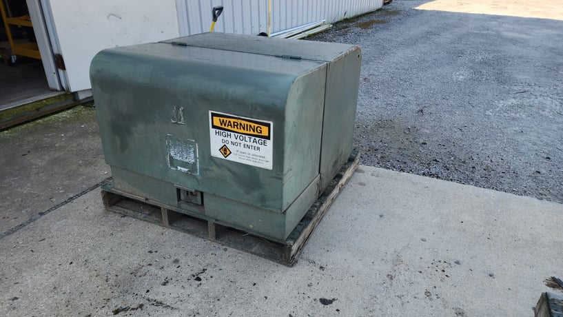 37.5 KVA 4160GrdY/2400 Primary, 120/240 Secondary, T & R, single phase pad mount transformer - Image 6