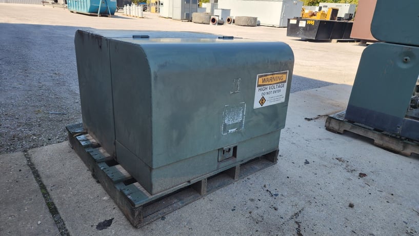 37.5 KVA 4160GrdY/2400 Primary, 120/240 Secondary, T & R, single phase pad mount transformer - Image 7