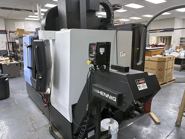 Daewoo Doosan #DNM-5700S, CNC vertical machining center, 30 automatic tool changer, 41.3" X, 22.4" Y, 20" Z - Image 2