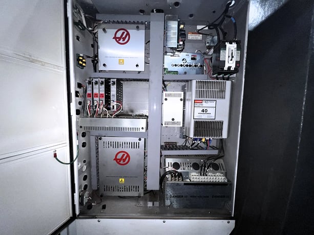 Haas #VF-7/50, CNC vertical machining center, 31+1 side mount tool changer, 84" X, 32" Y, 30" Z, 7500 RPM - Image 8