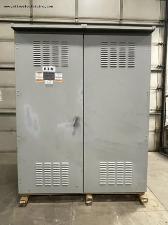 800 Amps, Eaton #POW-R-LINE, 480 Volts N3R Main Lug 3P3W (10ea) - Image 1