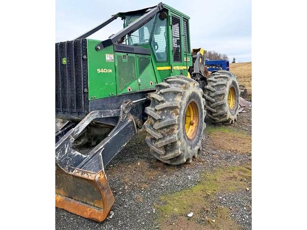 John Deere #540G-III, Skidder w/Winch, 129 HP @ 2200 RPM, 48' Blade width, 42 gallon fuel tank, 9200 hours - Image 1