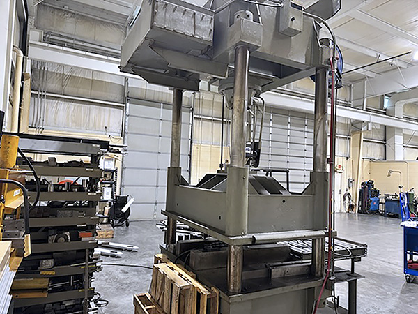125 Ton, Dake #18-151, 4-Post Hydraulic Press, 43" x 50" Bed, 20" Stroke, 40" Daylight, 34 IPM - Image 2