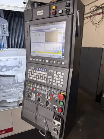 Okuma #Genos-M560-V, CNC vertical machining center, 32 automatic tool changer, 41.3" X, 22" Y, 18.1" Z, 15000 - Image 2