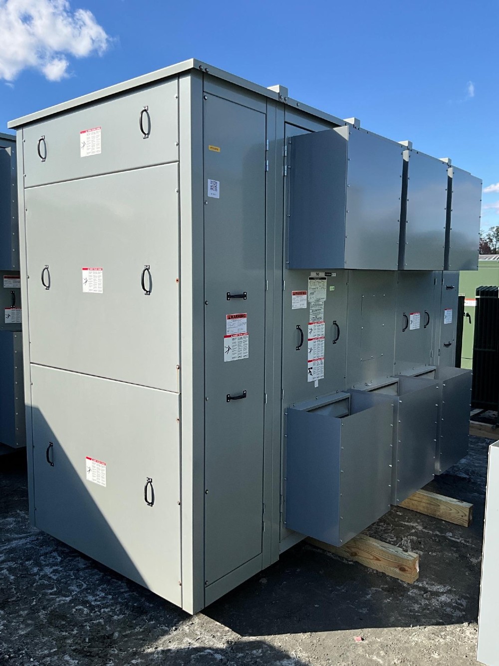 500 KVA 24940 Delta Primary, 480Y/277 Secondary, 3 phase, Dry Type Transformer - Image 1