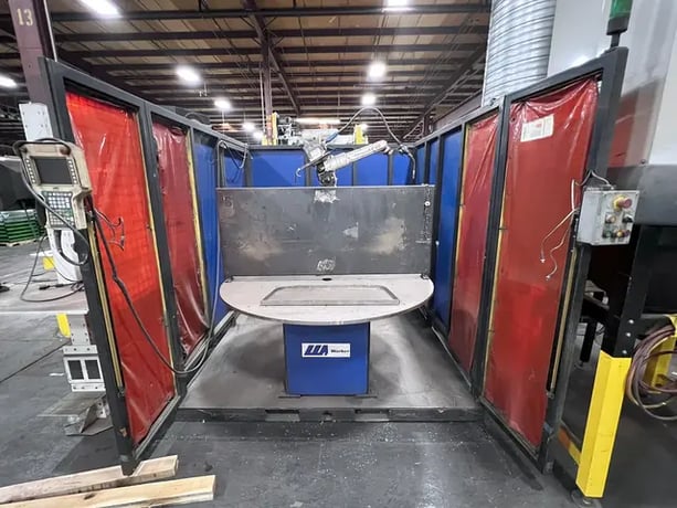 OTC, AXCMN1-U000, robots, 4' diameter rotary table, 2006 - Image 1