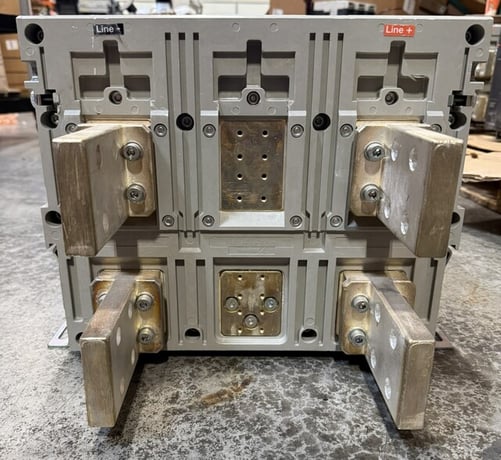 Square D NW 30 HDC DC Circuit Breaker with Micrologic DC 1.0, 3000 amp. (4 Available) - Image 4
