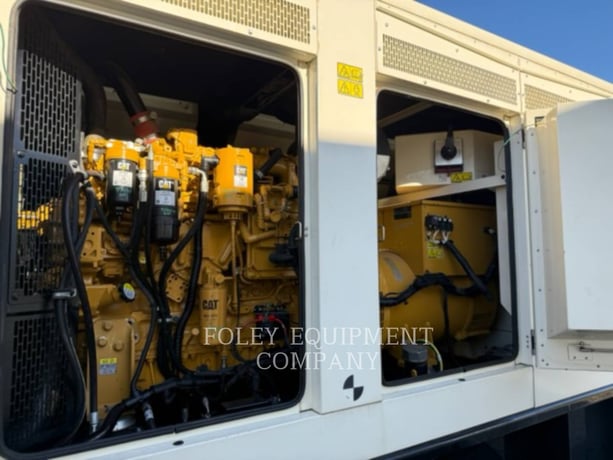 200 KW Caterpillar #XQ200-T4I, portable diesel generator set, multi-volt, C7.1 engine, 2014 - Image 5