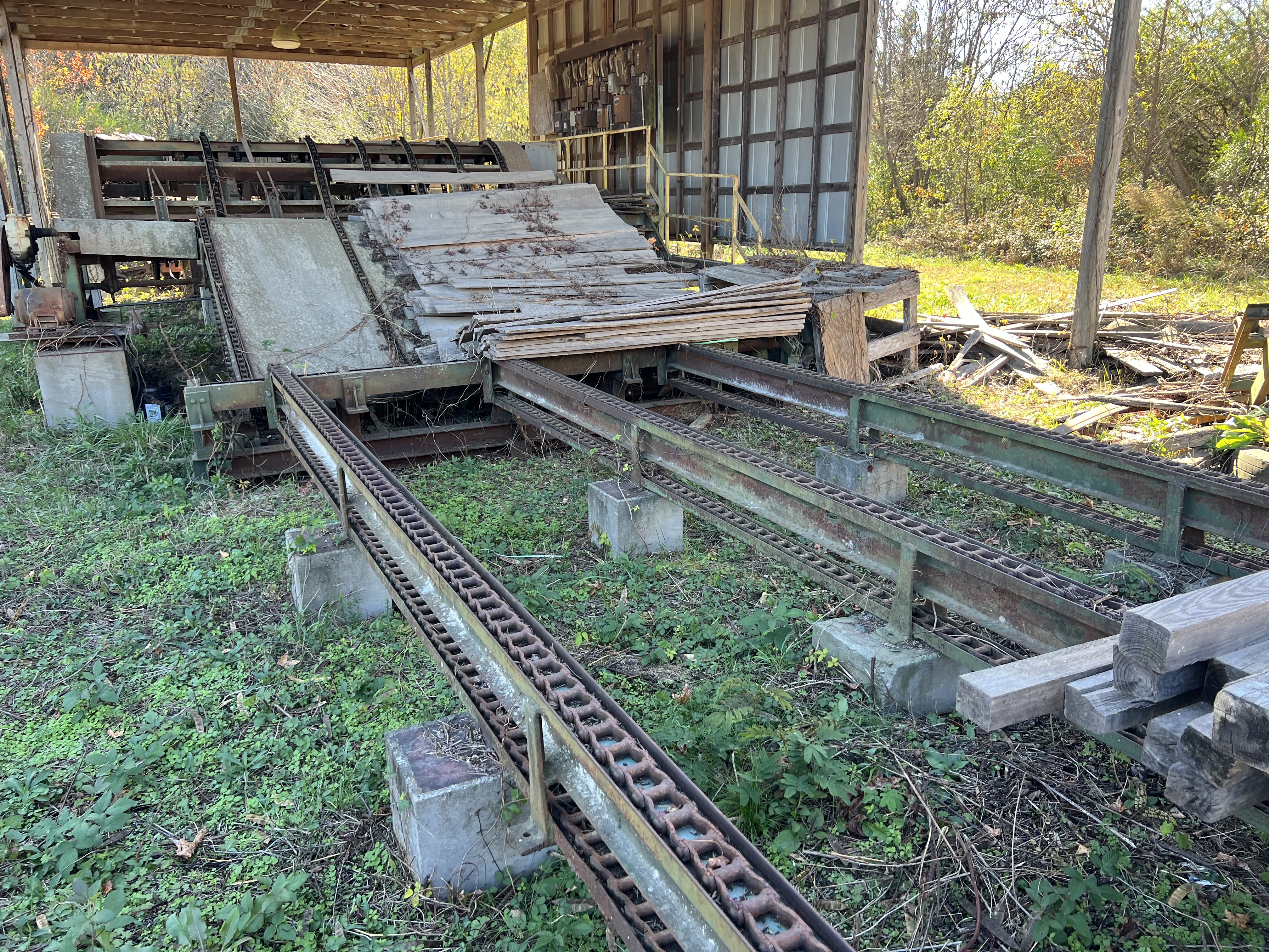 Irvington Moore, Lumber Stacker, w/ Unscrambler - Image 1
