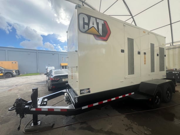 365 KW Caterpillar #XQ400, Portable Diesel Generator Set, with Cat 3456 Engine, Rebuilt 2005 - Image 1