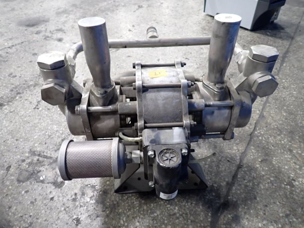 Graco, Air Powered Stainless Steel Pump - Image 3
