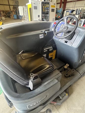 Nilfisk #CS7000-48D, Nautilus hybrid Power Boss, floor scrubber, 2023 - Image 8