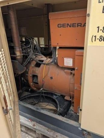 35 KW Generac #SG035, Nat Gas LP Generator, A9046 engine, 1PH, 1800 RPM, 120/240 Volts, 1999 - Image 6