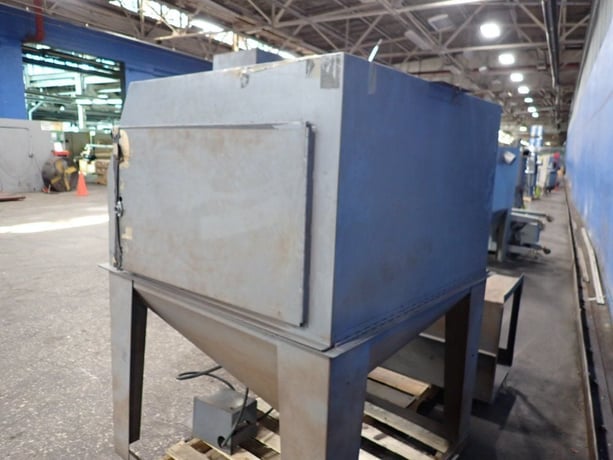 47.5" x 47.5" x 30" Trinco #48X48SL/Delux, Blast Cabinet, w/Dust Collector - Image 9