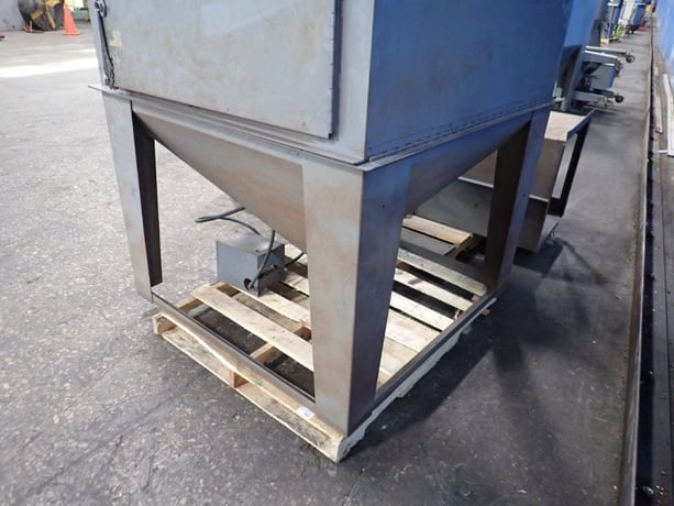 47.5" x 47.5" x 30" Trinco #48X48SL/Delux, Blast Cabinet, w/Dust Collector - Image 10