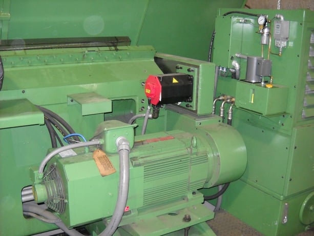 Cincinnati #Cinturn-28U, Fanuc CNC, 3-jaw 18" chuck, 10" hole, 100" cc, tailstock, remfr 2025, 1 yr warr - Image 1