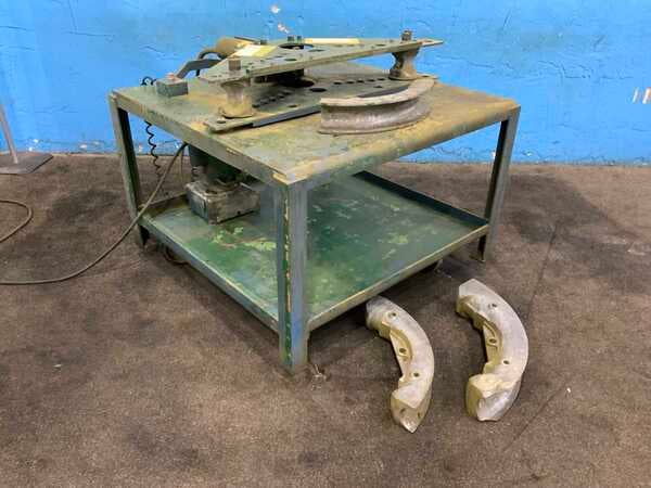 1-1/4" - 4" Greenlee #884, pipe & tube bender, 90 degree of bend, mounted on roll around cart, 3/4 HP - Image 1