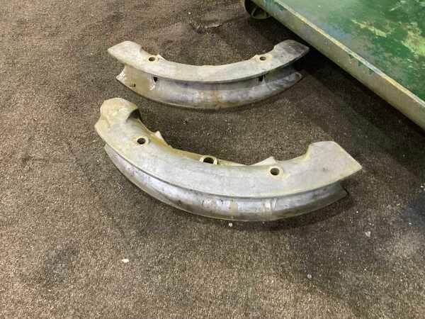 1-1/4" - 4" Greenlee #884, pipe & tube bender, 90 degree of bend, mounted on roll around cart, 3/4 HP - Image 10