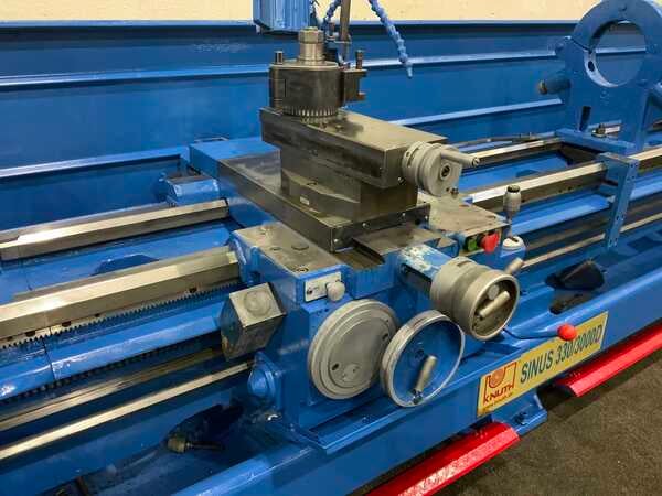 26" x 118" Knuth #SINUS330/3000D, gap bed engine lathe, 17" swing over cross slide, 3-jaw 15" chuck, 2-Axis - Image 8