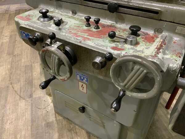 8" x 24" Tos #BPH20, horizontal surface grinder, power elevation, 8" x 2-3" magnetic chuck - Image 8
