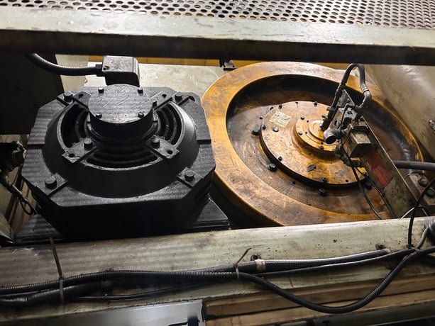 275 Ton, Aida #NC2-250(2), double crank gap frame OBI Press, 11" stroke, 14-27 SPM, 4.7" adj, 86.2" between - Image 6