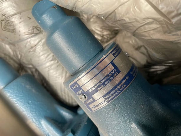 3/4" Parker RS #A4AD, Dual Inlet Pressure Regulator - Image 4