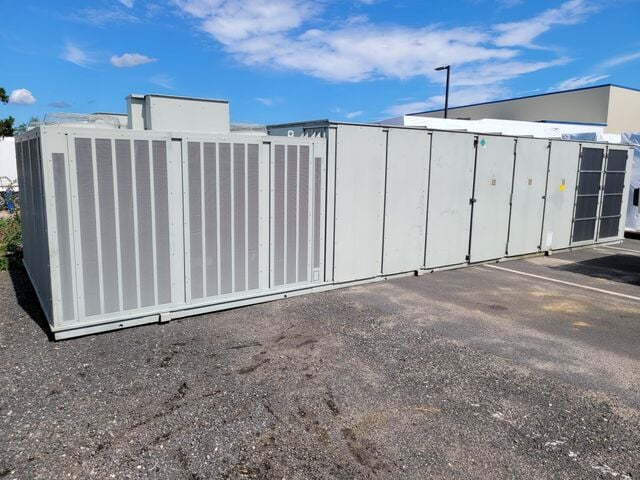90 Ton, Trane Intellipak #SXHKC9040H8#ECBE9011ABCE0H00ADORT0M860, cooling only, R410a, never connected, has - Image 1
