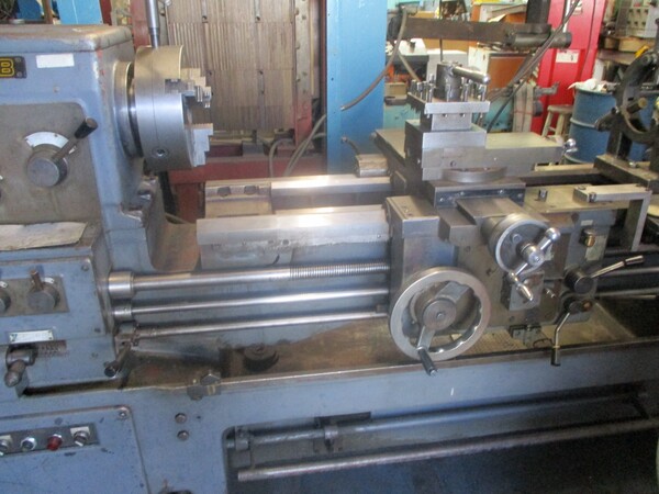 20.5" x 60" Webb, gap bed engine lathe, tooling - Image 3
