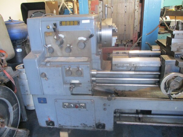 20.5" x 60" Webb, gap bed engine lathe, tooling - Image 4