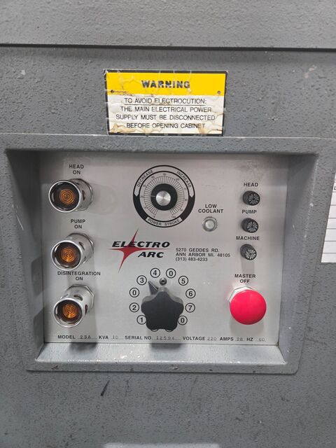 Electro-Arc #2SA, tap disintegrator, 10 KVA, 220 V., 1-phase, 18" x 26" T-Slot table - Image 2