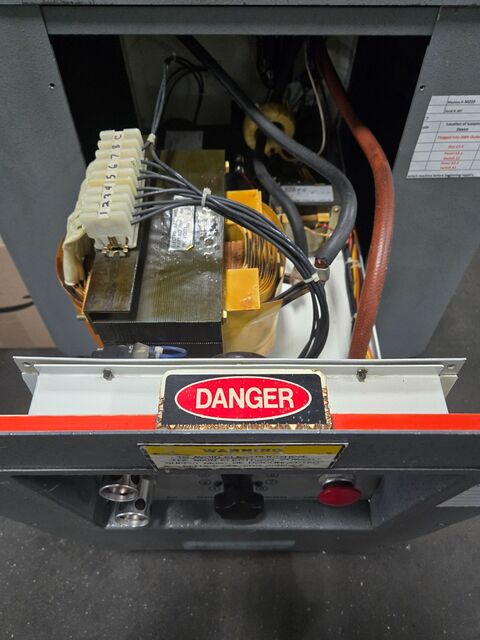 Electro-Arc #2SA, tap disintegrator, 10 KVA, 220 V., 1-phase, 18" x 26" T-Slot table - Image 9