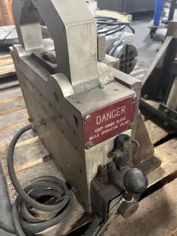 Electric Steady Rest for CNC lathe - Image 5