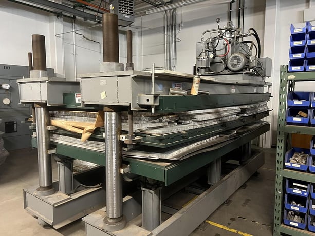 130 Ton, RTW #Global-140HDP, laminating press, 6.4" stroke, air operated holding pump, 2009 - Image 2