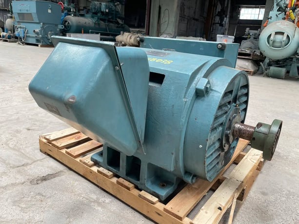 200 HP 3540 RPM Toshiba, 3-Phase Induction Motor, Frame 444TS, 230/460 Volts - Image 4