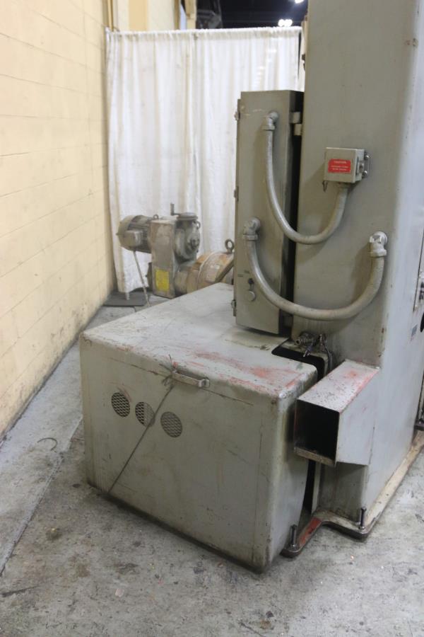25-3/4" x 20" DoAll #2620-4, band mill saw, 40" x 40" T-slotted table, 1-1/2" blade, coolant, 7.5 HP - Image 6