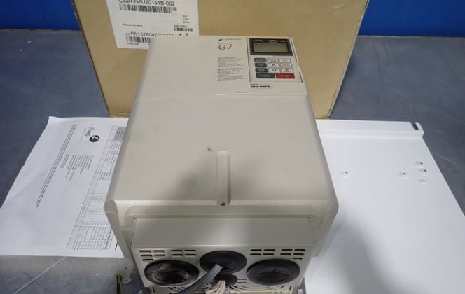Yaskawa, CIMR-G7U2015, AC Drive, 3 Phase, 25 kVA, 200-240 V Input, 0-240 V Output - Image 1